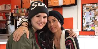 All the Issues Jade Logue Faced After She Came OUT As A Transgender, Who are her Parents, What's her Net Worth?